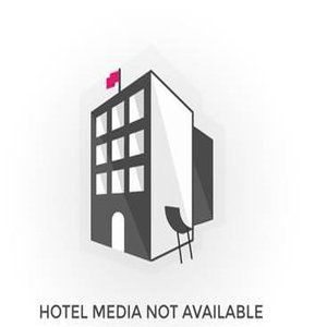Nh Barajas Airport Hotel 3*